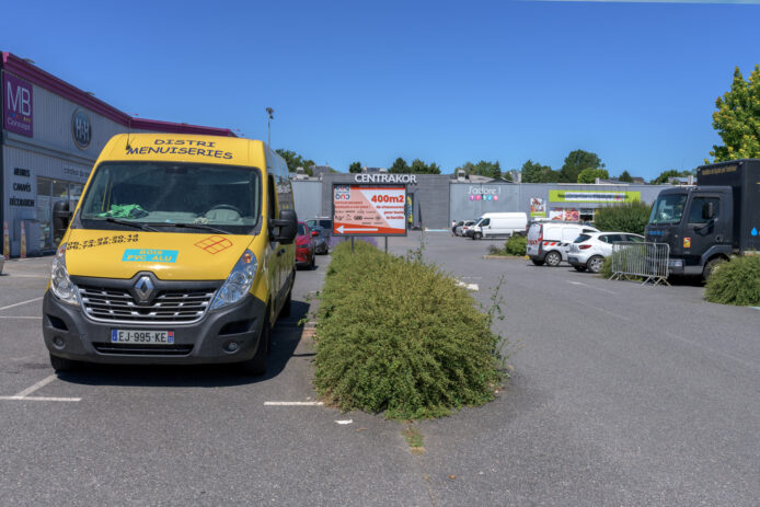 G7---Centre-Commercial-Eldorado-Sebazac-Concoures,-OPP-PETR-2022