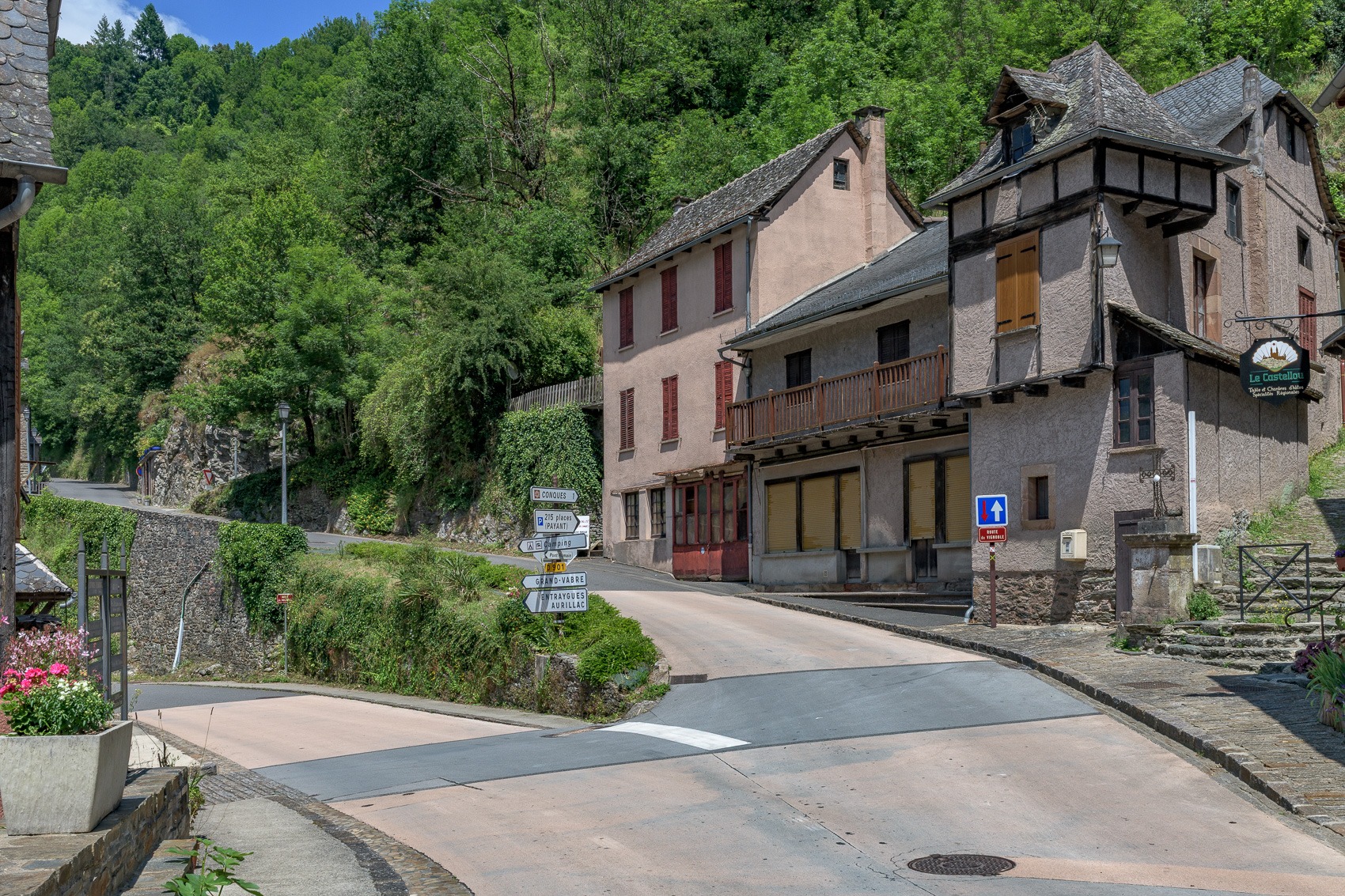 Conques le bas - 8 - E6 - 25 juin 2024-DSC_6939